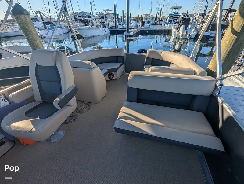 Slide: The Image of Harris 230CR 2024 - 15957655