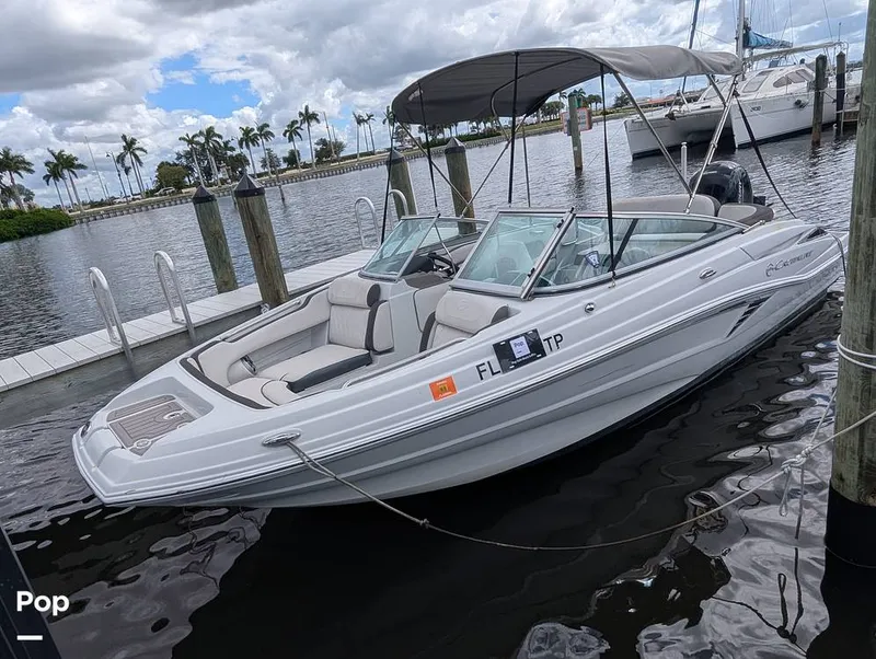The Image of Crownline Boats E 215XS 2023 - 15930218