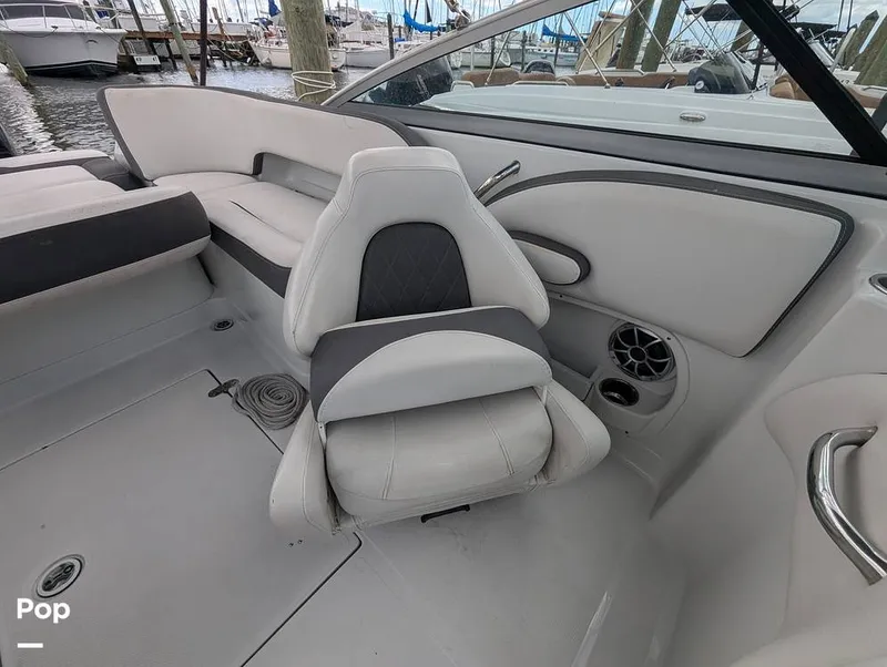 Slide: The Image of Crownline Boats E 215XS 2023 - 15930372