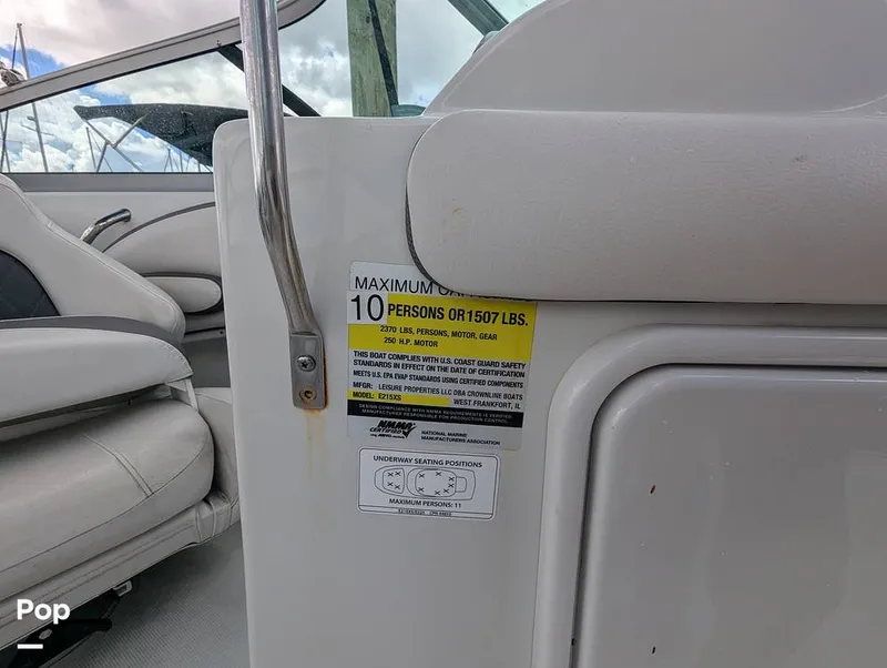 Slide: The Image of Crownline Boats E 215XS 2023 - 15930373