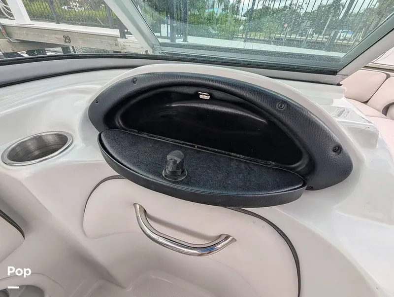 Slide: The Image of Crownline Boats E 215XS 2023 - 15930376