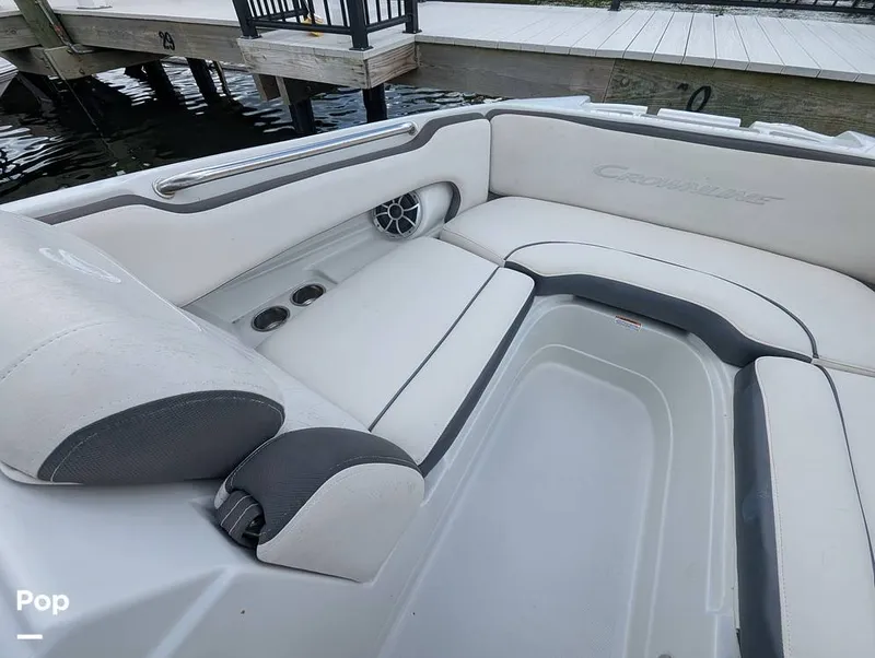 Slide: The Image of Crownline Boats E 215XS 2023 - 15930380