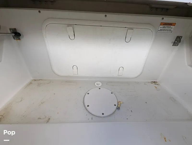 Slide: The Image of Crownline Boats E 215XS 2023 - 15930392