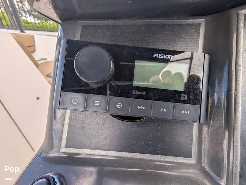 Slide: The Image of Bayliner VR6 OB 2023 - 15930560