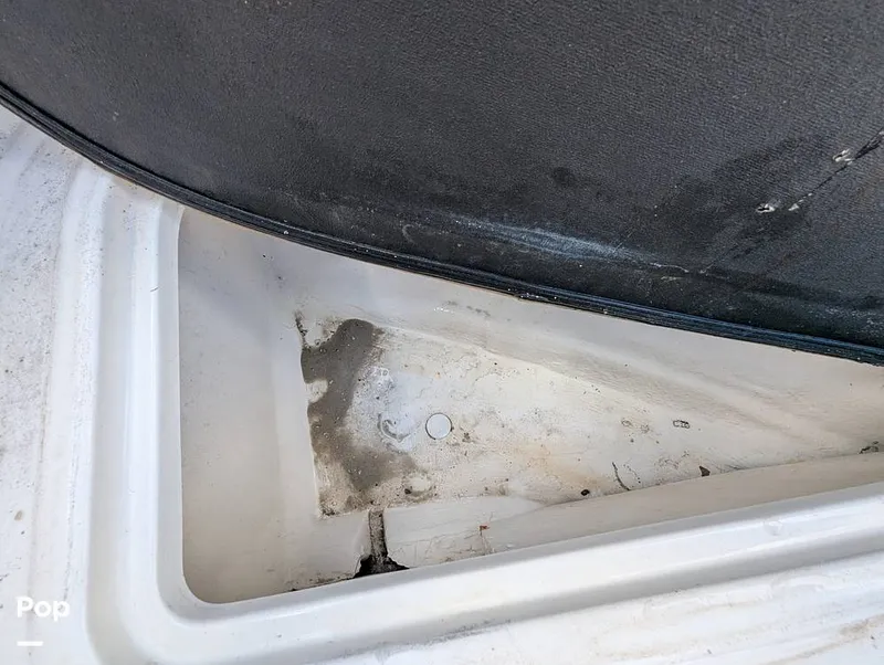 Slide: The Image of Bayliner VR6 OB 2023 - 15930595