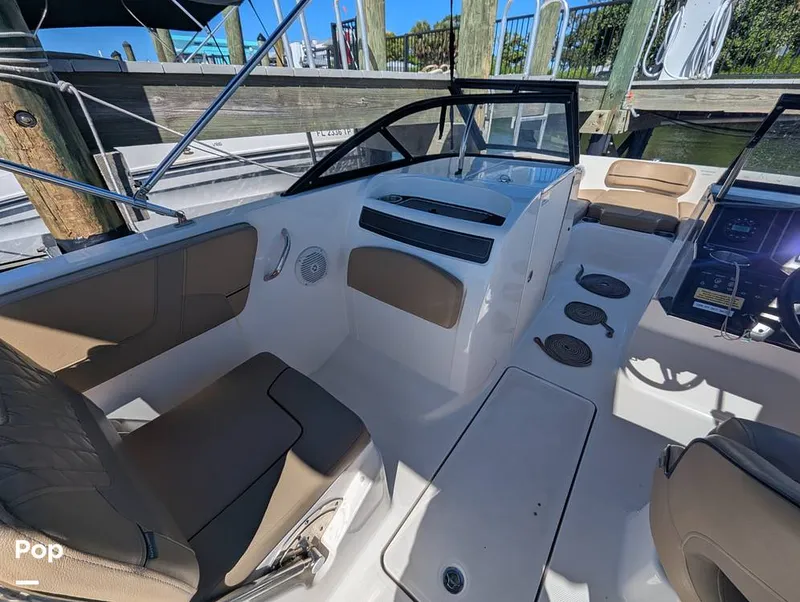 Slide: The Image of Bayliner VR6 OB 2024 - 15950878