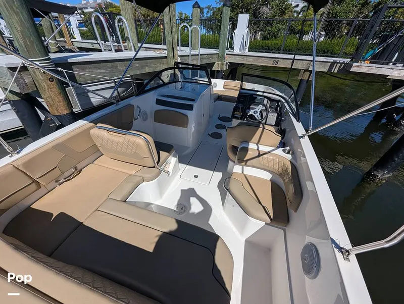 Slide: The Image of Bayliner VR6 OB 2024 - 15950866