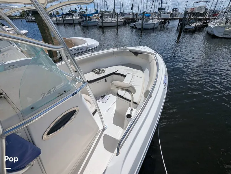 Slide: The Image of Sailfish 242 CC 2022 - 15930678