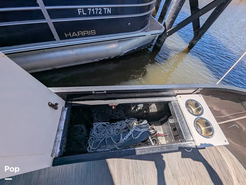 Slide: The Image of Lowe SF 232 2024 - 15951241