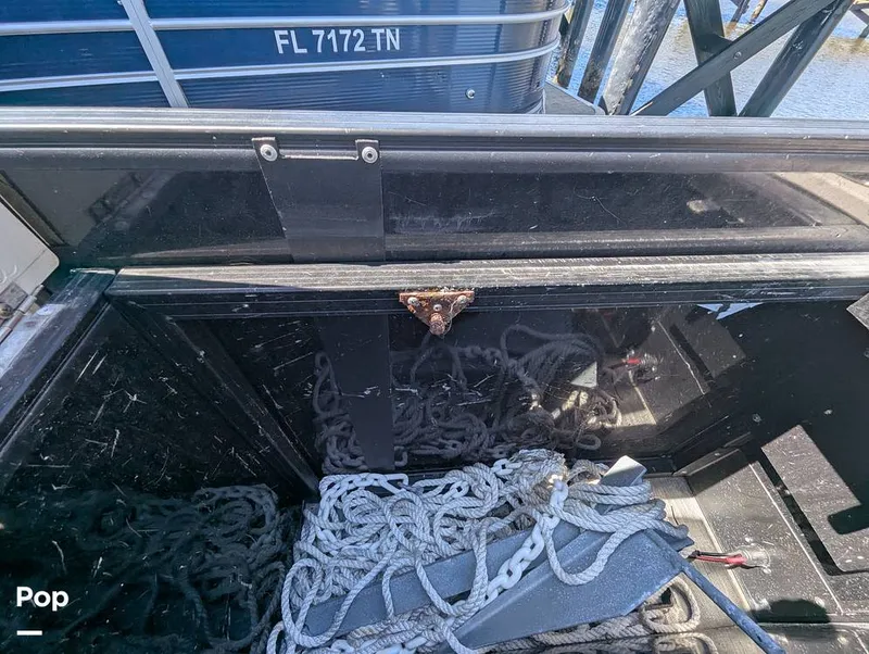 Slide: The Image of Lowe SF 232 2024 - 15951242