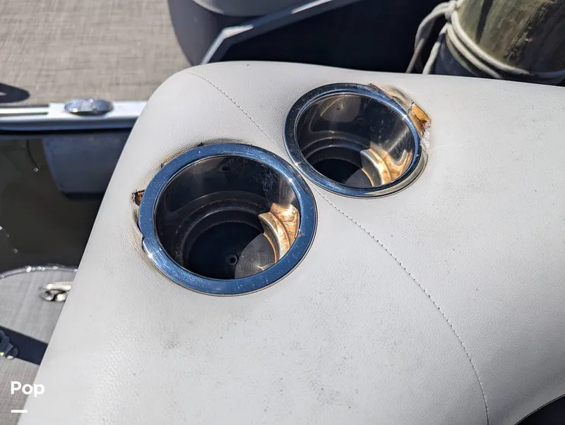 Slide: The Image of Lowe SF 232 2024 - 15951252