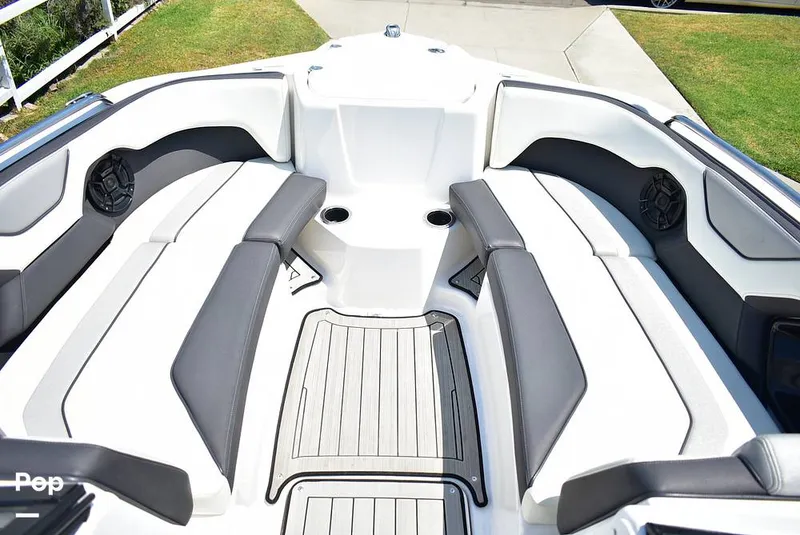 Slide: The Image of Yamaha 212S 2021 - 16639869