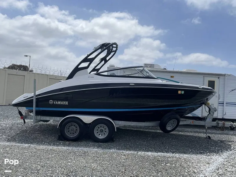 The Image of Yamaha 212S 2021 - 16612533