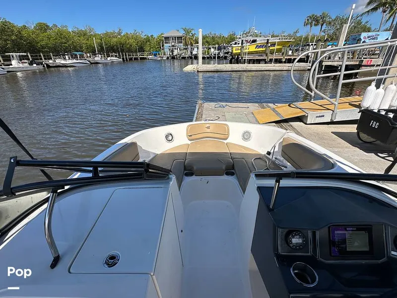 Slide: The Image of Bayliner VR6 OB 2024 - 16430494