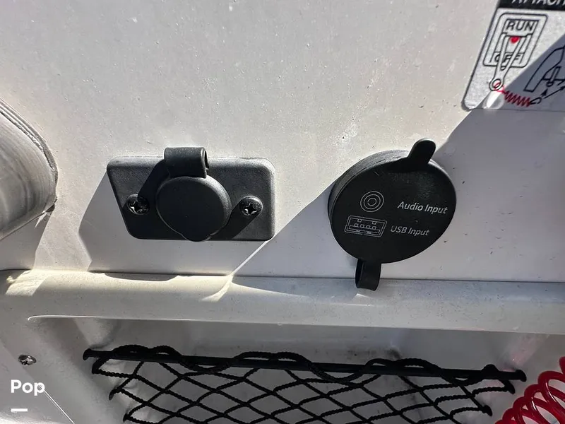 Slide: The Image of Bayliner VR6 OB 2024 - 16430508