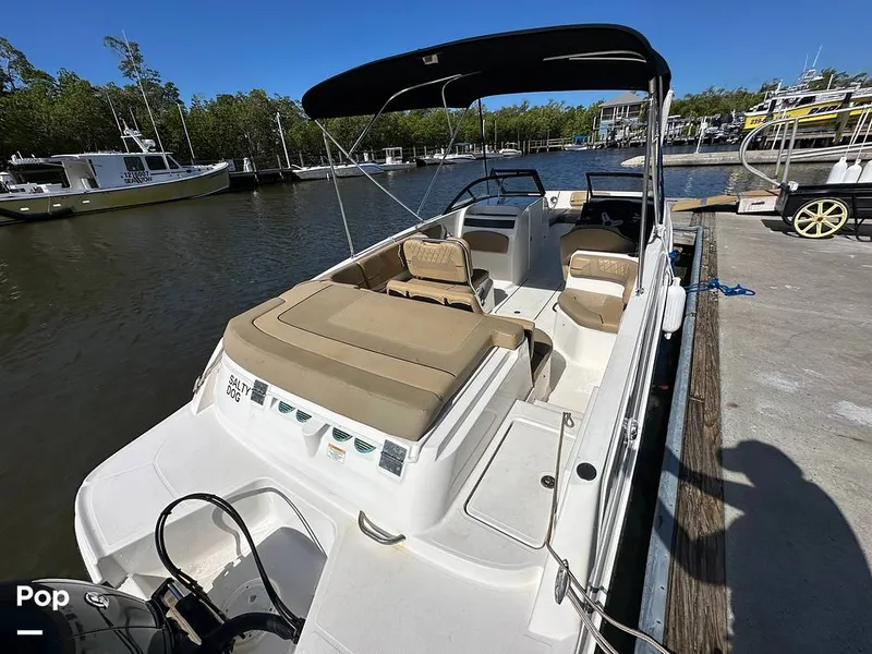 Slide: The Image of Bayliner VR6 OB 2024 - 16430445
