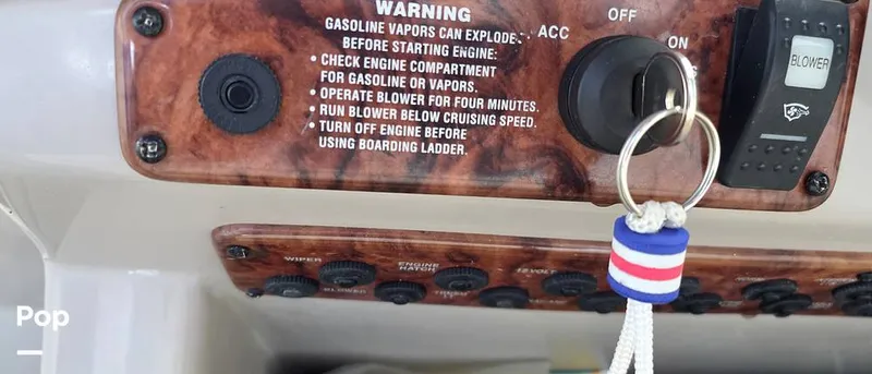 Slide: The Image of Rinker Fiesta Vee 270 2006 - 15895518