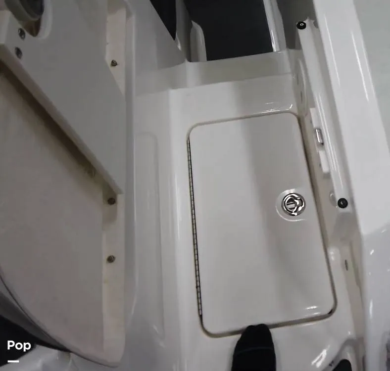 Slide: The Image of Bayliner VR5 2022 - 16316012