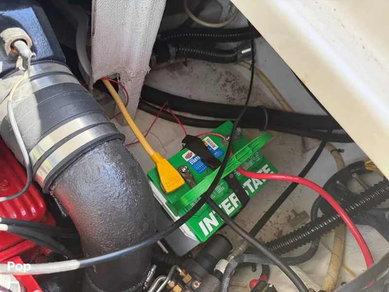 Slide: The Image of Crownline Boats 240EX 2005 - 15965958