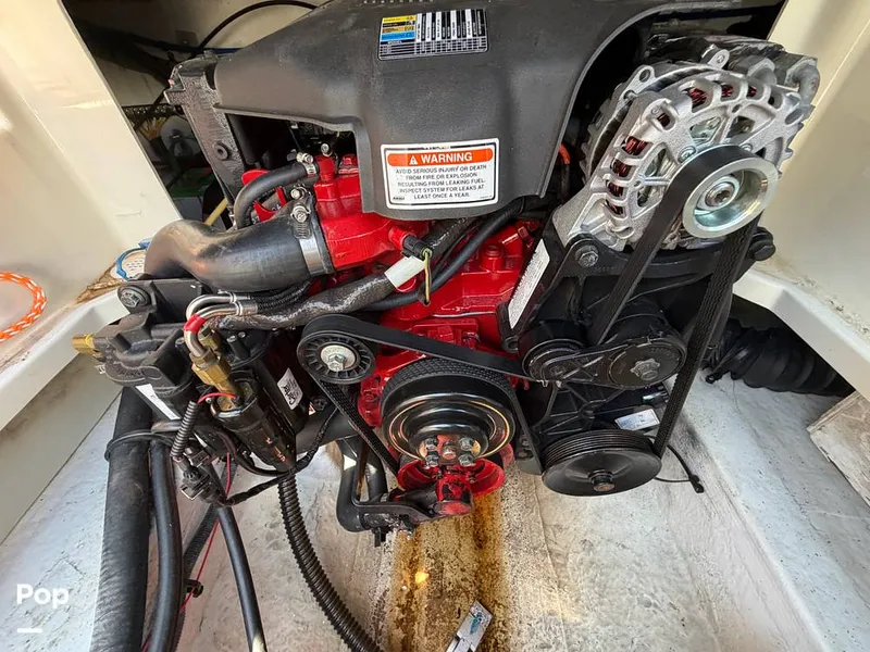 Slide: The Image of Crownline Boats 240EX 2005 - 15965965