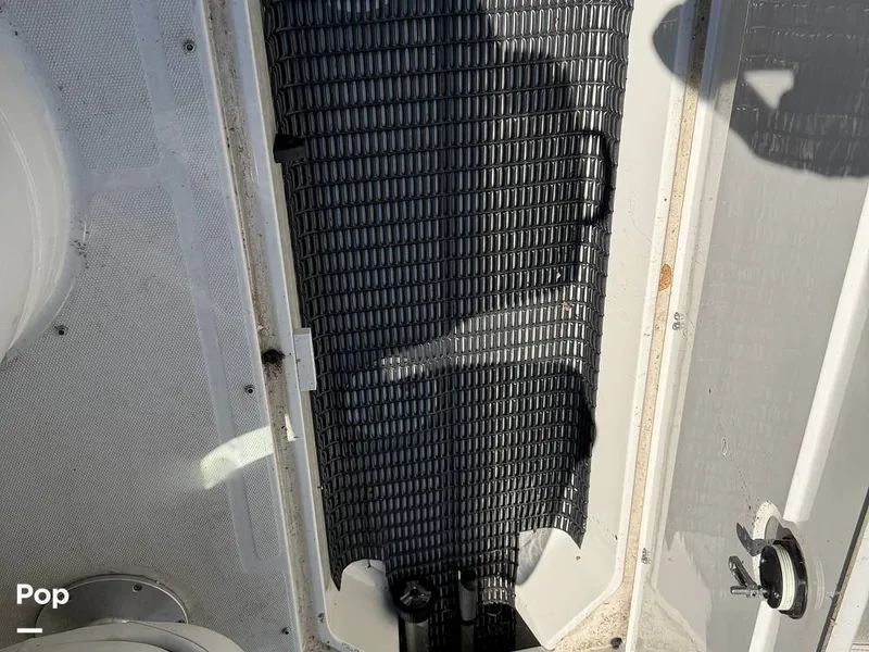 Slide: The Image of Crownline Boats 240EX 2005 - 15965974