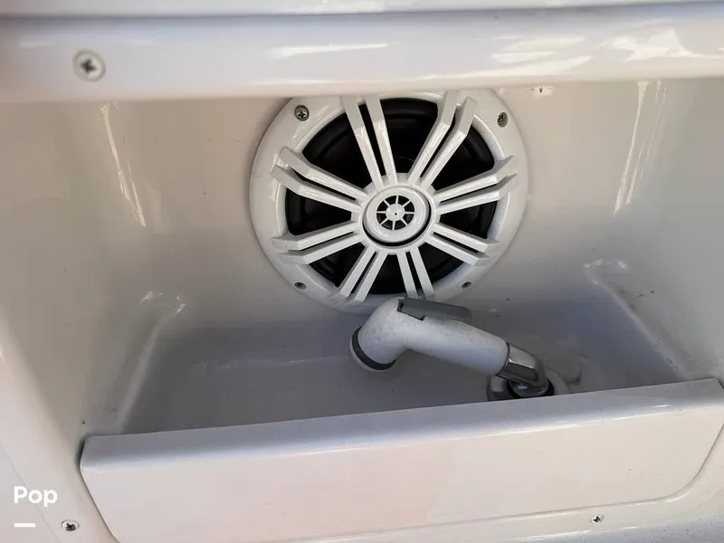 Slide: The Image of Crownline Boats 240EX 2005 - 15965978