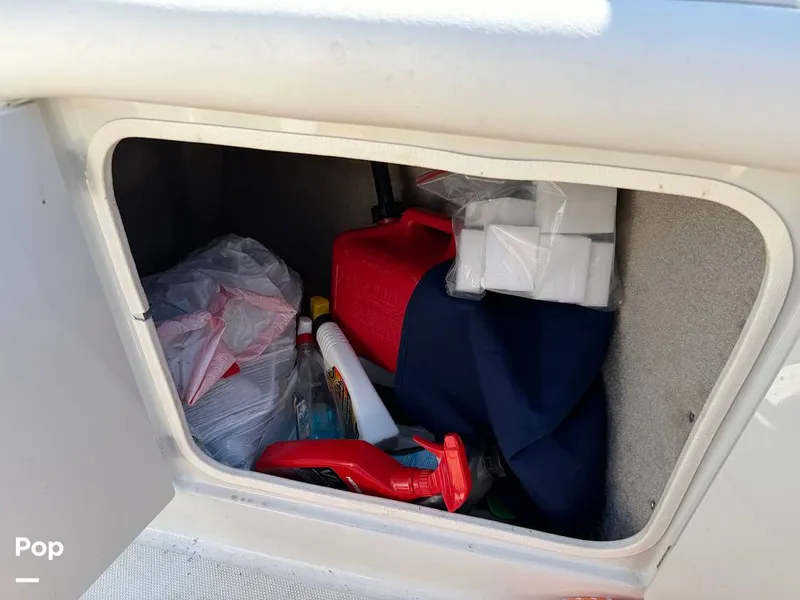 Slide: The Image of Crownline Boats 240EX 2005 - 15965981