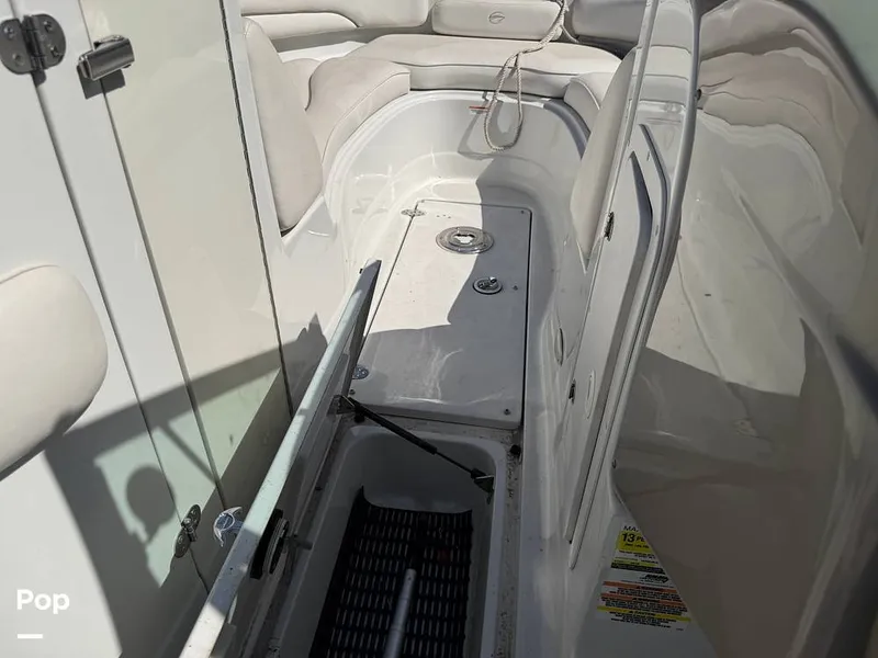 Slide: The Image of Crownline Boats 240EX 2005 - 15966004