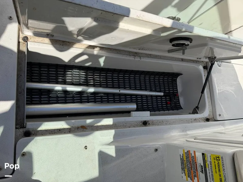 Slide: The Image of Crownline Boats 240EX 2005 - 15966005