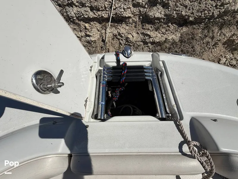 Slide: The Image of Crownline Boats 240EX 2005 - 15966012