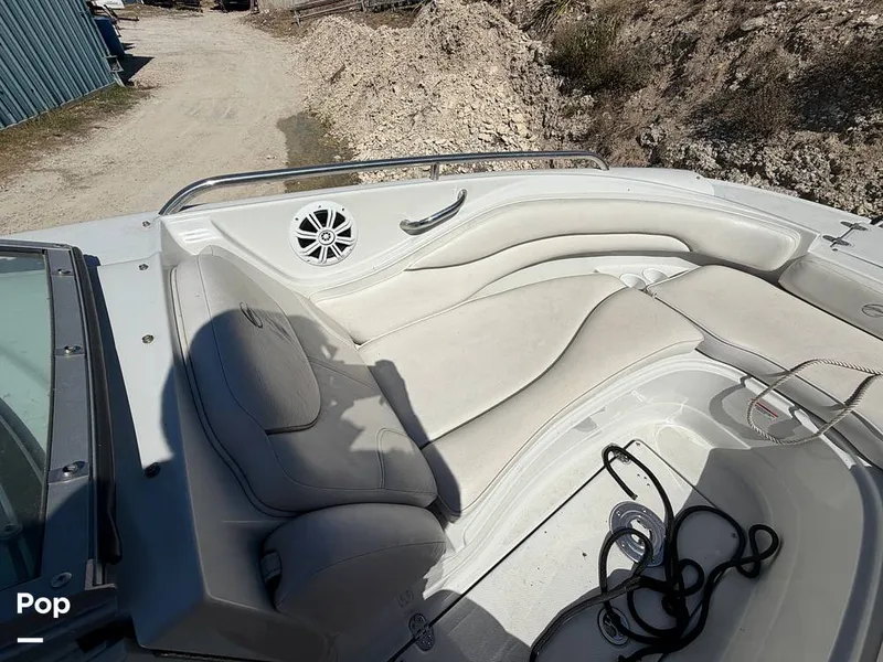 Slide: The Image of Crownline Boats 240EX 2005 - 15966015