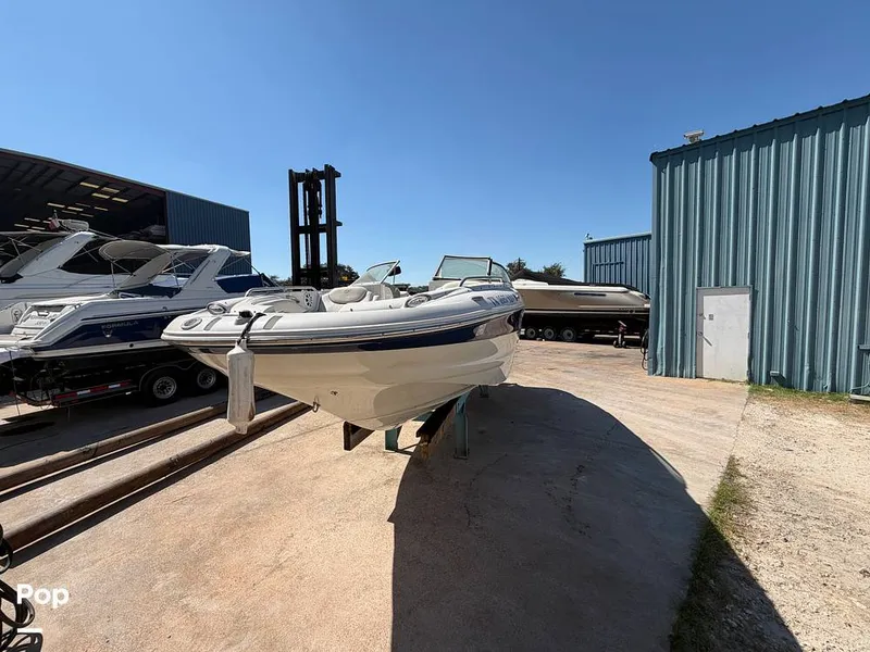 Slide: The Image of Crownline Boats 240EX 2005 - 15966027