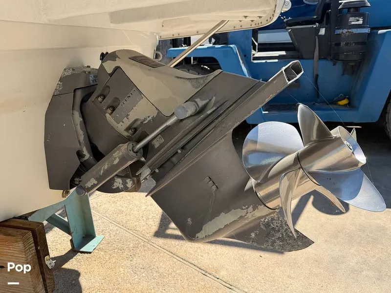 Slide: The Image of Crownline Boats 240EX 2005 - 15966031