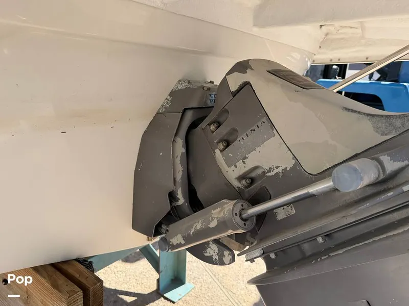 Slide: The Image of Crownline Boats 240EX 2005 - 15966032