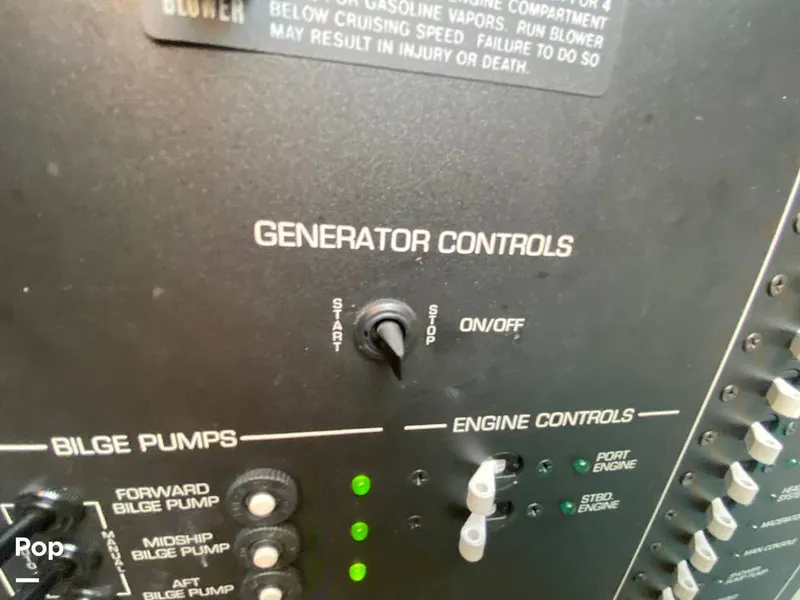 Slide: The Image of Luhrs 32 Open 1995 - 15900815