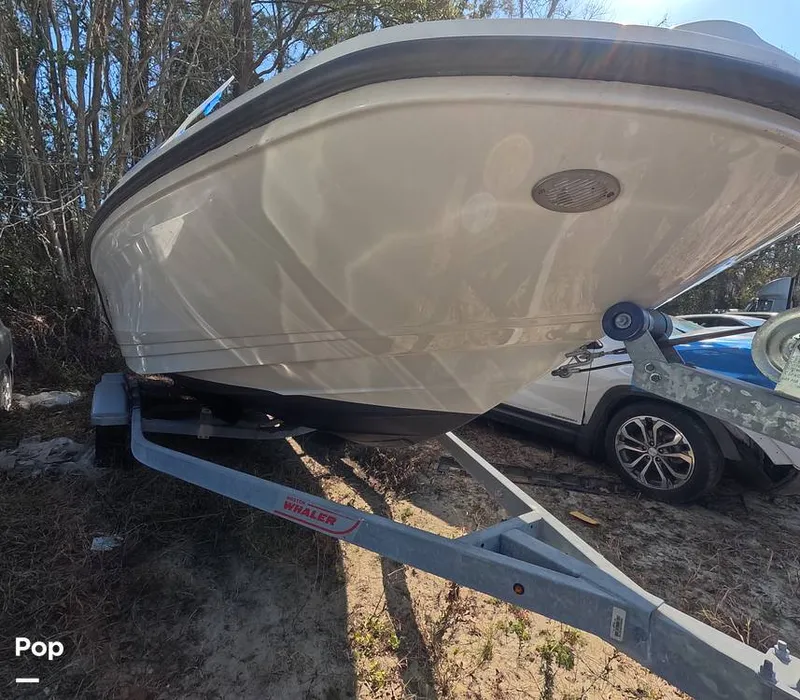 Slide: The Image of Sea Ray SPX 210 2022 - 16217789