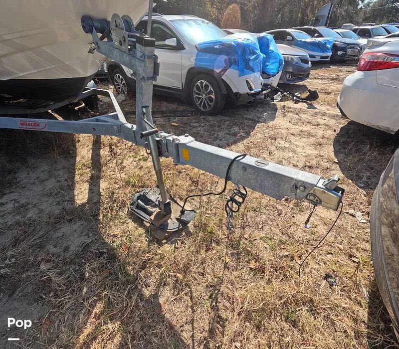 Slide: The Image of Sea Ray SPX 210 2022 - 16217790