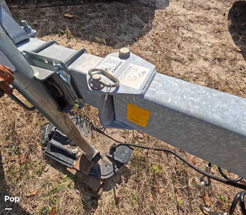 Slide: The Image of Sea Ray SPX 210 2022 - 16217791