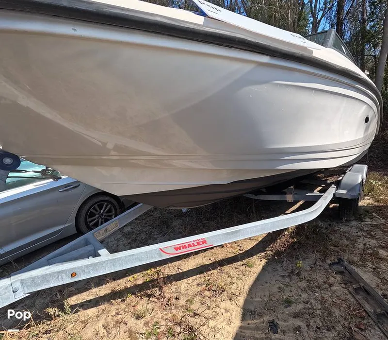 Slide: The Image of Sea Ray SPX 210 2022 - 16217796