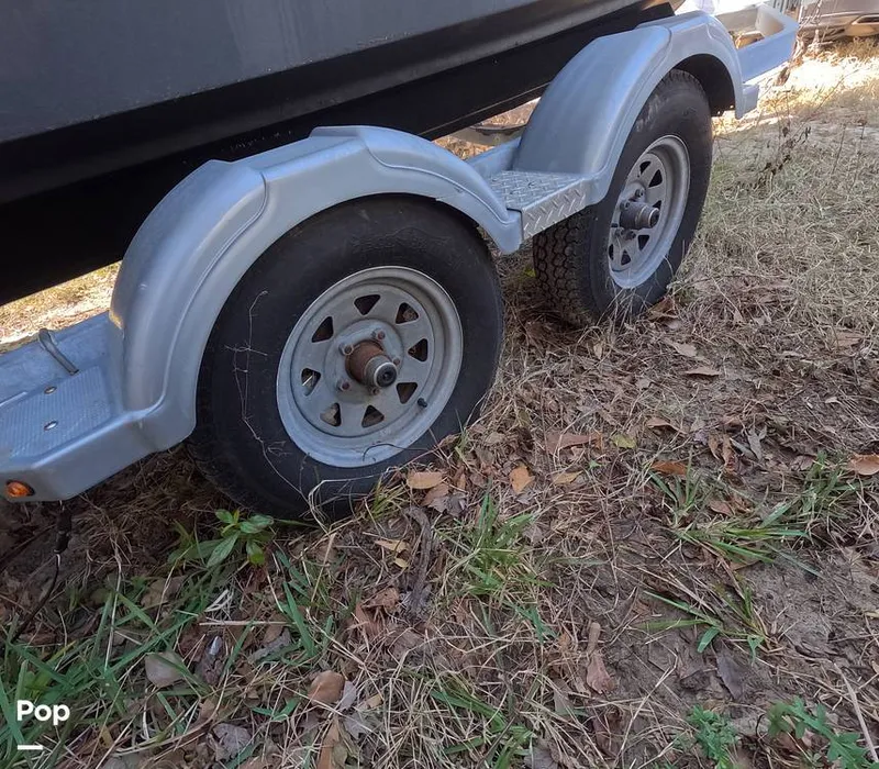 Slide: The Image of Sea Ray SPX 210 2022 - 16217803