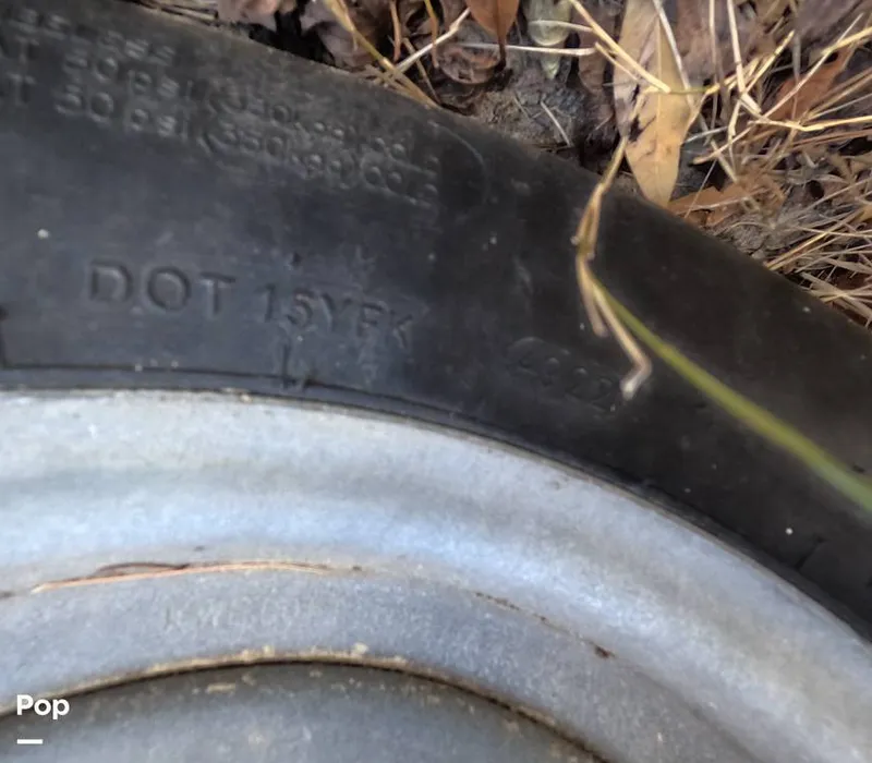 Slide: The Image of Sea Ray SPX 210 2022 - 16217806