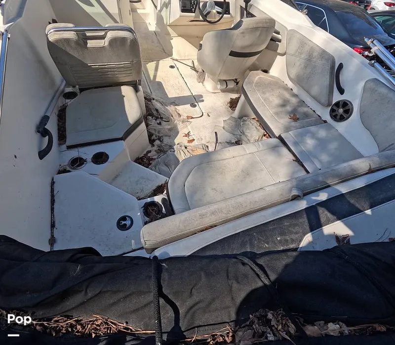 Slide: The Image of Sea Ray SPX 210 2022 - 16217811