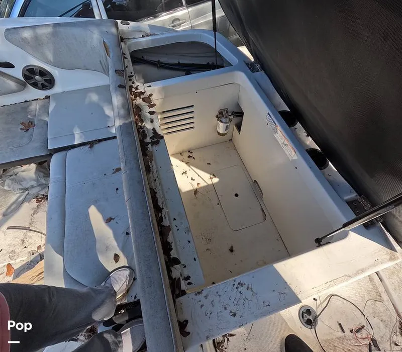 Slide: The Image of Sea Ray SPX 210 2022 - 16217813