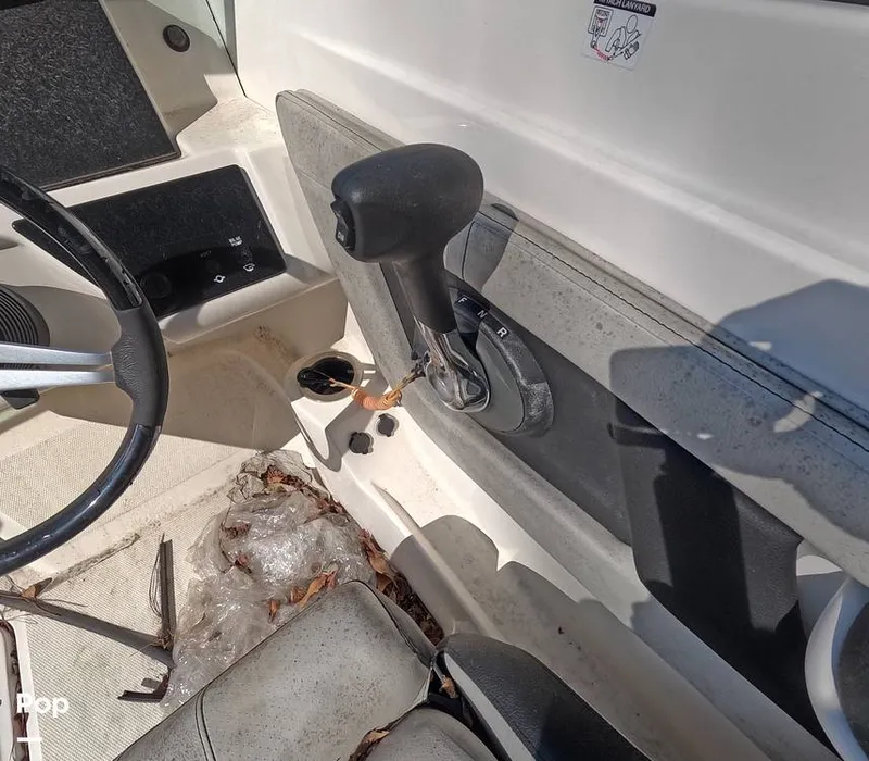 Slide: The Image of Sea Ray SPX 210 2022 - 16217833