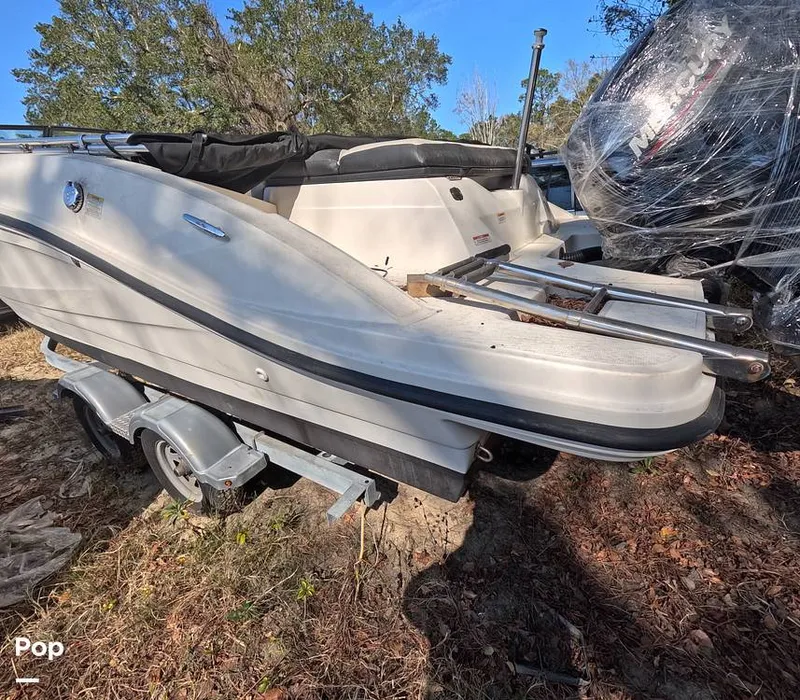 Slide: The Image of Sea Ray SPX 210 2022 - 16217779