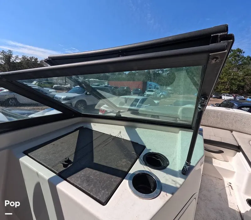 Slide: The Image of Sea Ray SPX 210 2022 - 16217840