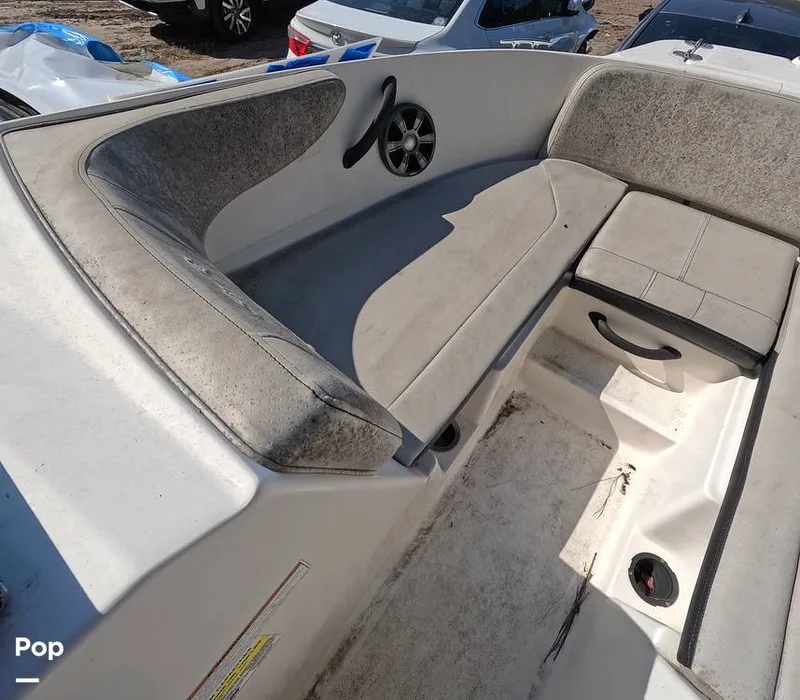 Slide: The Image of Sea Ray SPX 210 2022 - 16217845