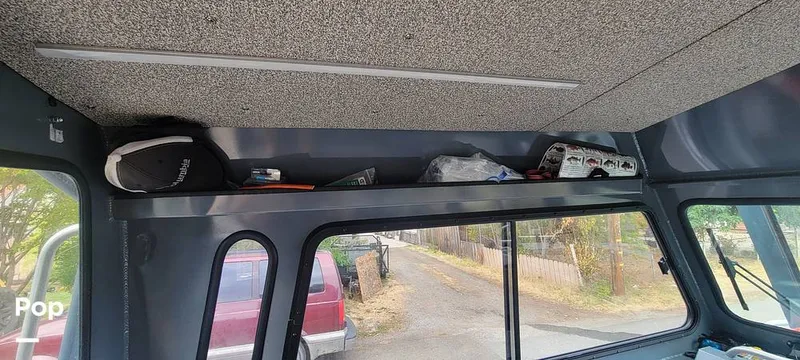 Slide: The Image of Raider 210 Explorer 2021 - 15912244