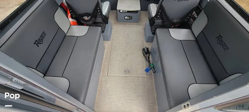 Slide: The Image of Raider 210 Explorer 2021 - 15912255