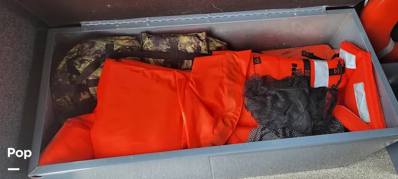 Slide: The Image of Raider 210 Explorer 2021 - 15912238